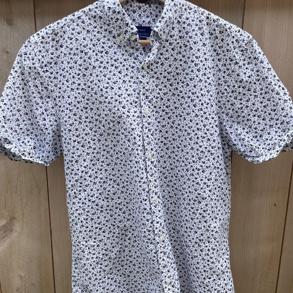 Rose pattern short sleeve button up
